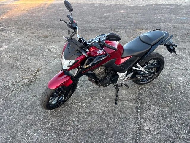 Vendo cb 300f 2025