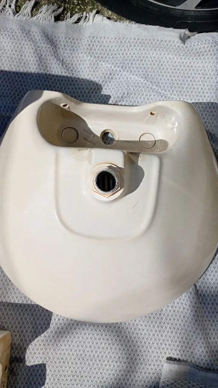 Vendo pia (com suporte) - Foto 2