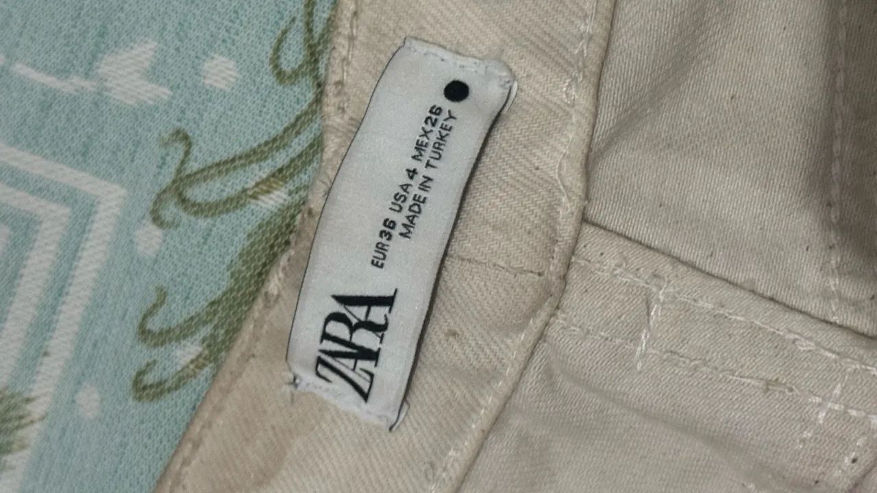 Calça jeans dourada zara - Foto 2