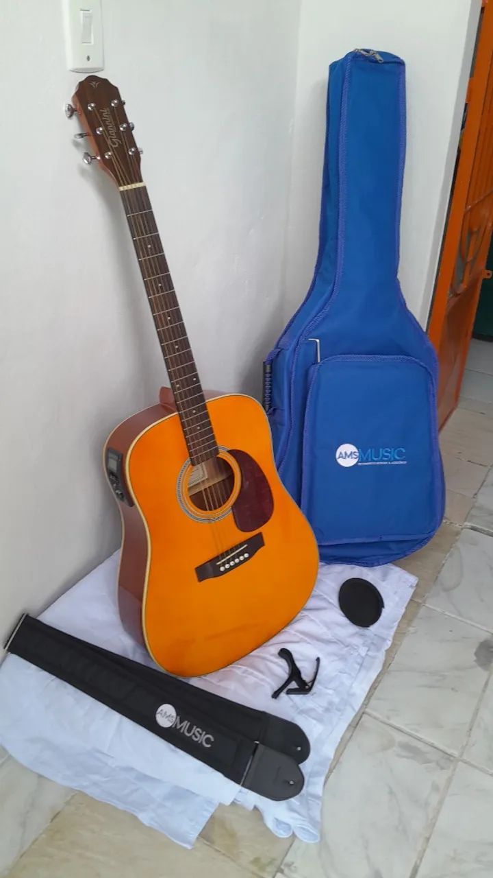 Vende-se este violão  Giannini Performance