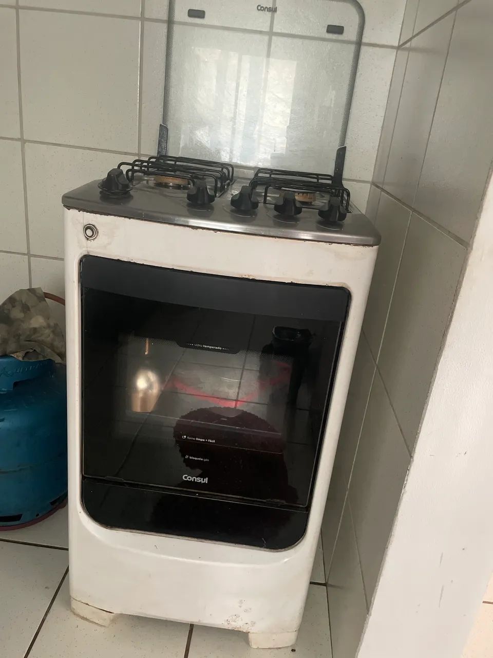 Fogão funcionando perfeitamente 4 bocas