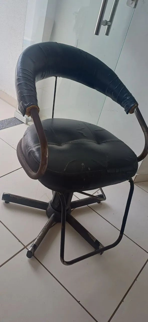 Cadeira hidráulica  - Foto 2