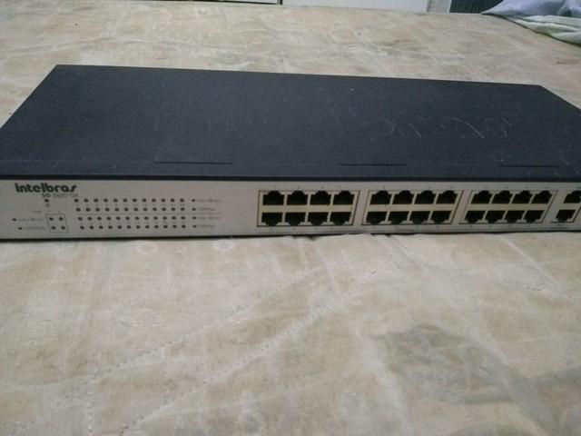 Switch 24 portas Intelbras SG 2620