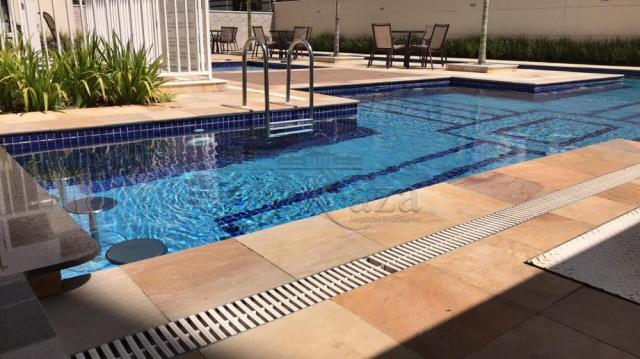 Apartamento à venda com 3 dormitórios cod:V28493UR
