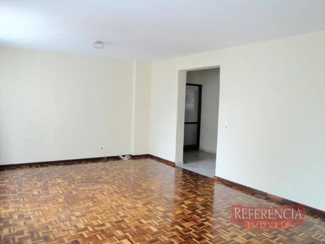 Amplo Apartamento, Reformado, Ensolarado com Ótima Localização, Próx. Colégio Bom Jesus - Foto 14