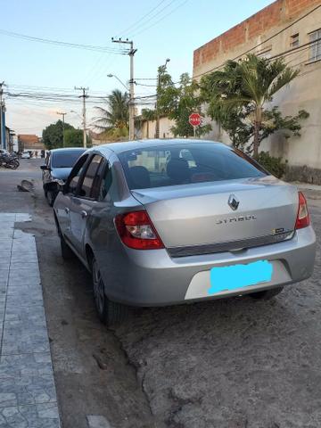 Renault Symbol 2010 - Foto 4