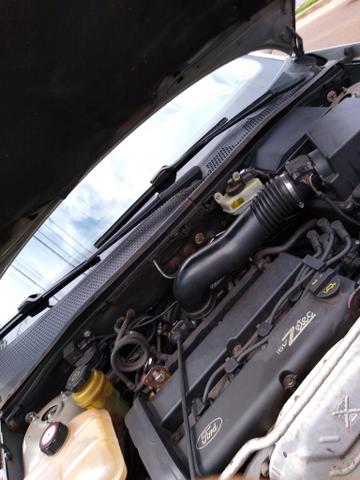 Focus sedan guia 2001 - Foto 2