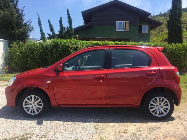 Vendo Etios XS 1.3 2013 - Foto 6