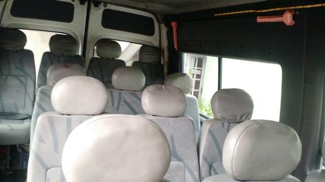 Renault master 2.5 minibus 16 lugares teto alto R$28.000 pra troca R$32.000