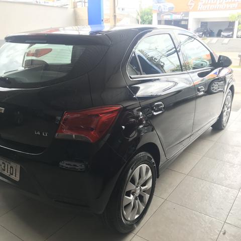 Onix 1.4 LT com Mylink 2018 - Foto 3