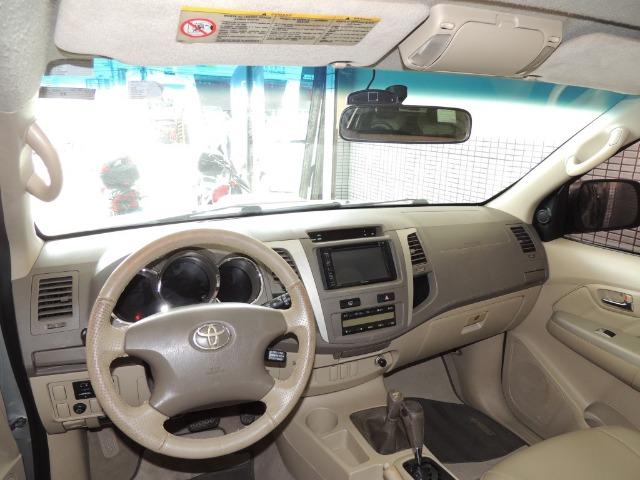 Toyota Hilux SW4 SRV 3.0 4x4 Diesel 5 Lugares - Foto 4