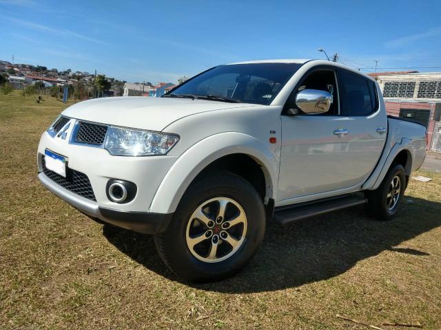 Mitsubishi L200 Triton HPE 3.2 top de linha 4x4 turbo - Foto 2