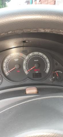 Vendo celta R$ 11.000.00 - Foto 4