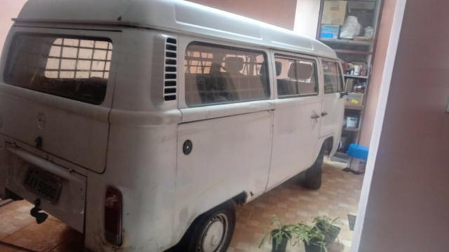 Vendo Perua Kombi ano 1999 Branca - Foto 2