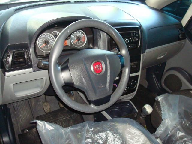 Fiat Idea essence 1.6 2013 - Foto 3