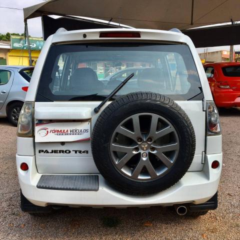 PAJERO TR4 2013/2014 2.0 4X2 16V 140CV FLEX 4P AUTOMÁTICO - Foto 5
