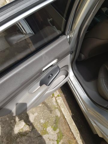 Honda Civic 2011 - Foto 4