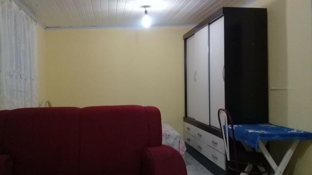 Kitnet mobiliada em Araucária livre de água e luz - Foto 3