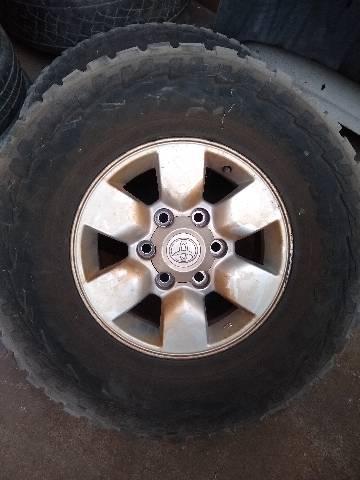Rodas Hilux aro 15
