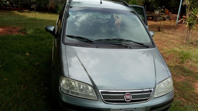 FIAT IDEA ANO 2010 1.8 FLEX