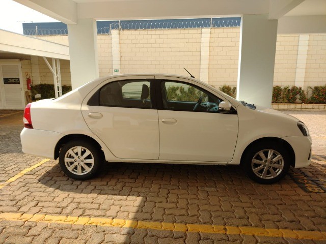 TOYOTA ETIOS SEDAN X PLUS 21/21