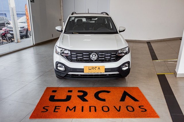 VOLKSWAGEN T-CROSS 1.0 200 TSI TOTAL FLEX COMFORTLINE 4P