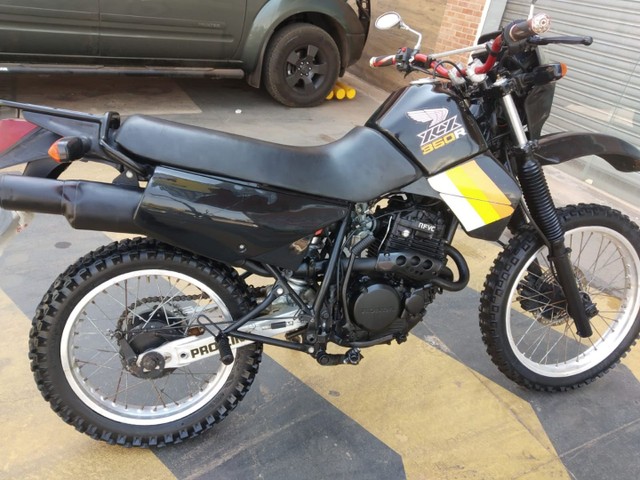 HONDA XLX 350 LINDA