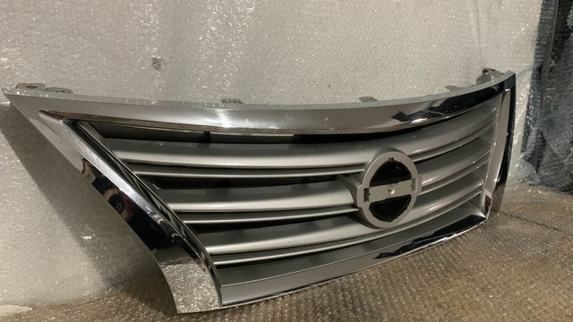 Grade Frontal Nissan Versa 2013 c/det #2 - Foto 2