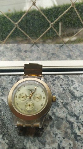relogio mondaine e bom