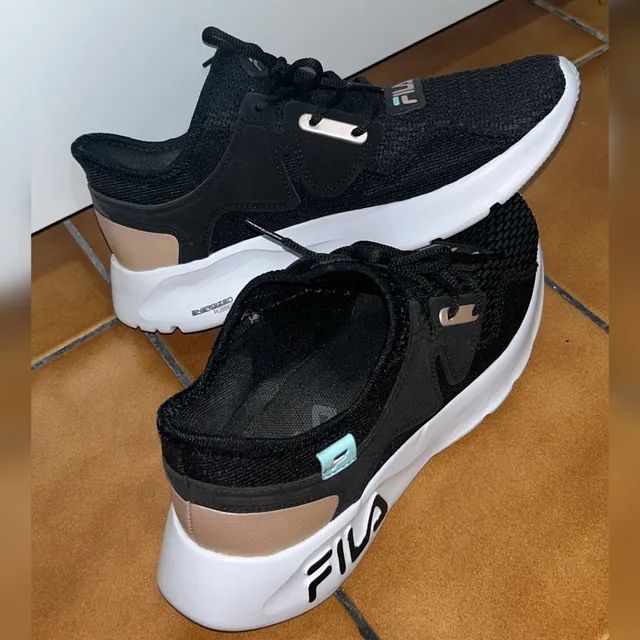 Novo store fila tenis