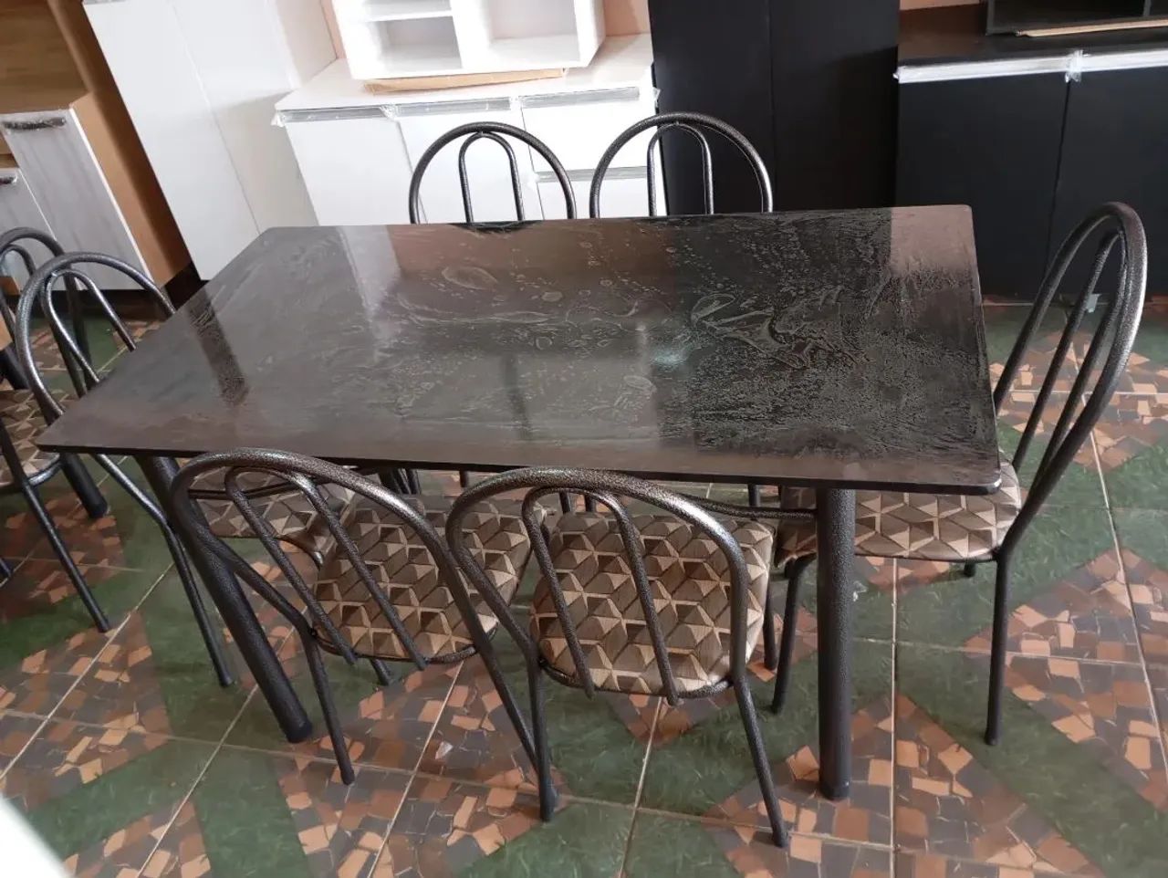 Mesa com 6 cadeiras. Parcelo no cartão e entrego em Anápolis. - Foto 2