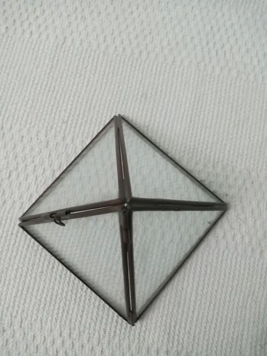  Pirâmide de vidro e metal - Foto 5
