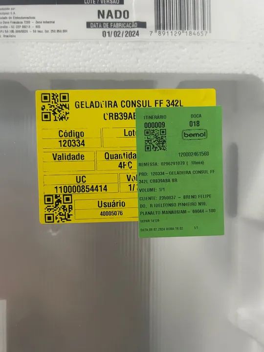 Geladeira a venda, ainda embalada! Mande sua proposta decente. Aceito cartões!