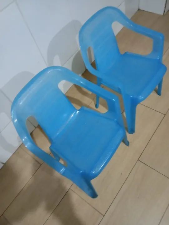 2 Cadeiras Mini Poltronas Infantil - Usadas - Foto 2