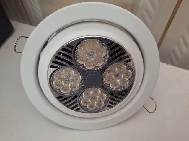 13 Und Lâmpada Led Par30 35w Branco Quente 3000k E27 Bivolt - Foto 3