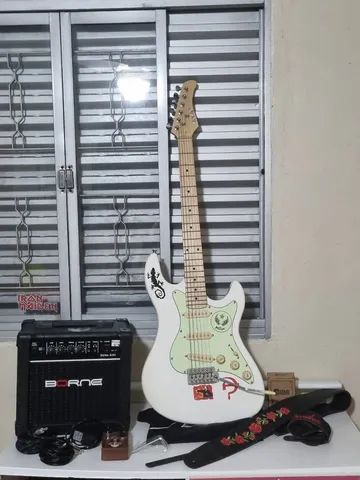 Guitarra Strinberg + acessórios