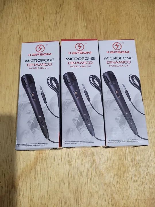 Microfone dinâmico com fio 