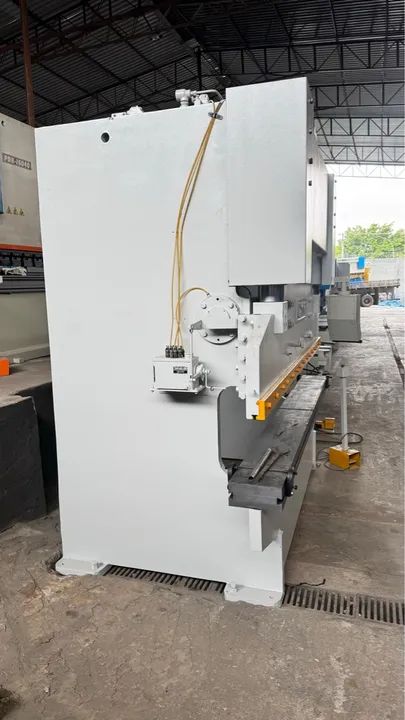 DOBRADEIRA CALVI 150 Toneladas - Foto 6