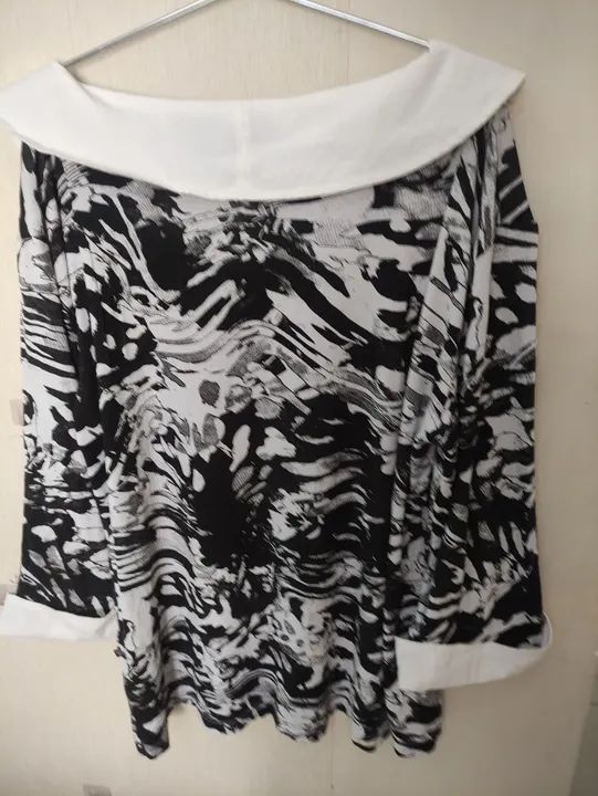 Flor-cor blusa Tam E1 40,00 - Foto 2