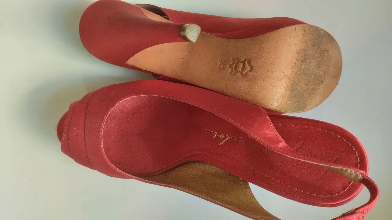 Aproveite - Finíssimo sapato N° 35 - Foto 3