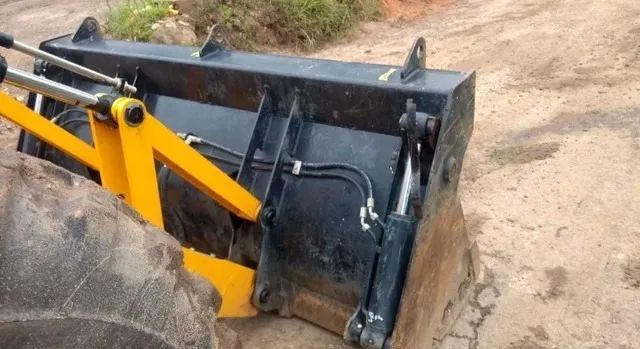 Retroescavadeira JCB 2015 - Foto 4