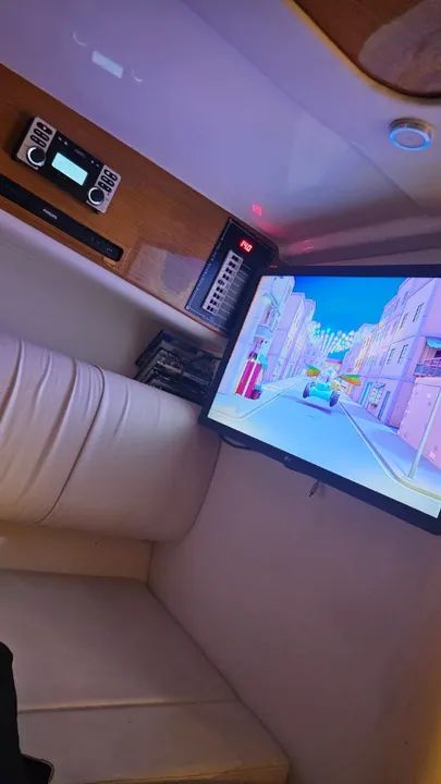 Lancha PHANTOM 300 edição especial - Foto 8