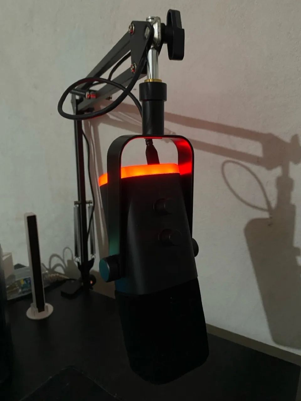 Microfone Profissional com Braço Articulado - Novo! - Foto 5