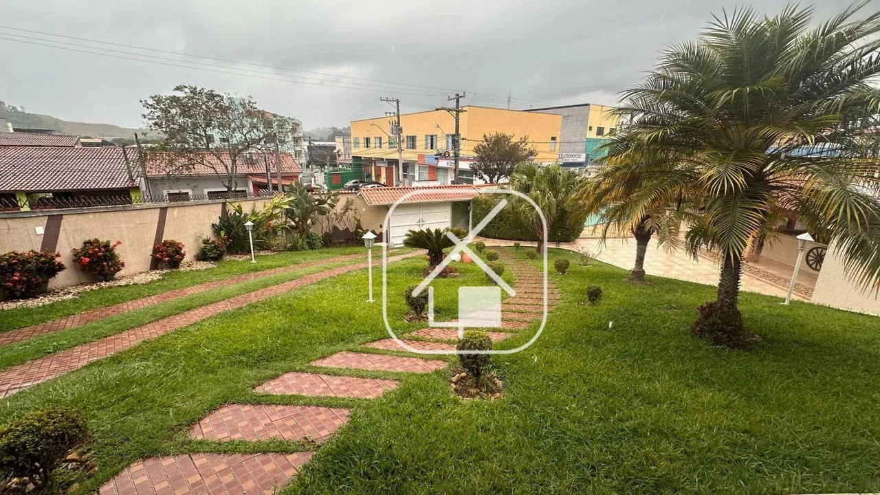 Chácara com 3 dormitórios para alugar, 2000 m² por R$ 10.730/mês - Centro - Guararema/SP