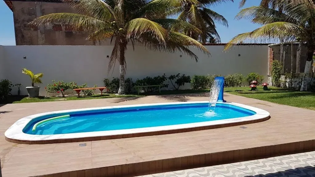 Casa aluguel por temporada 50 metros para a praia- com 4 quartos- Barra de São Miguel.