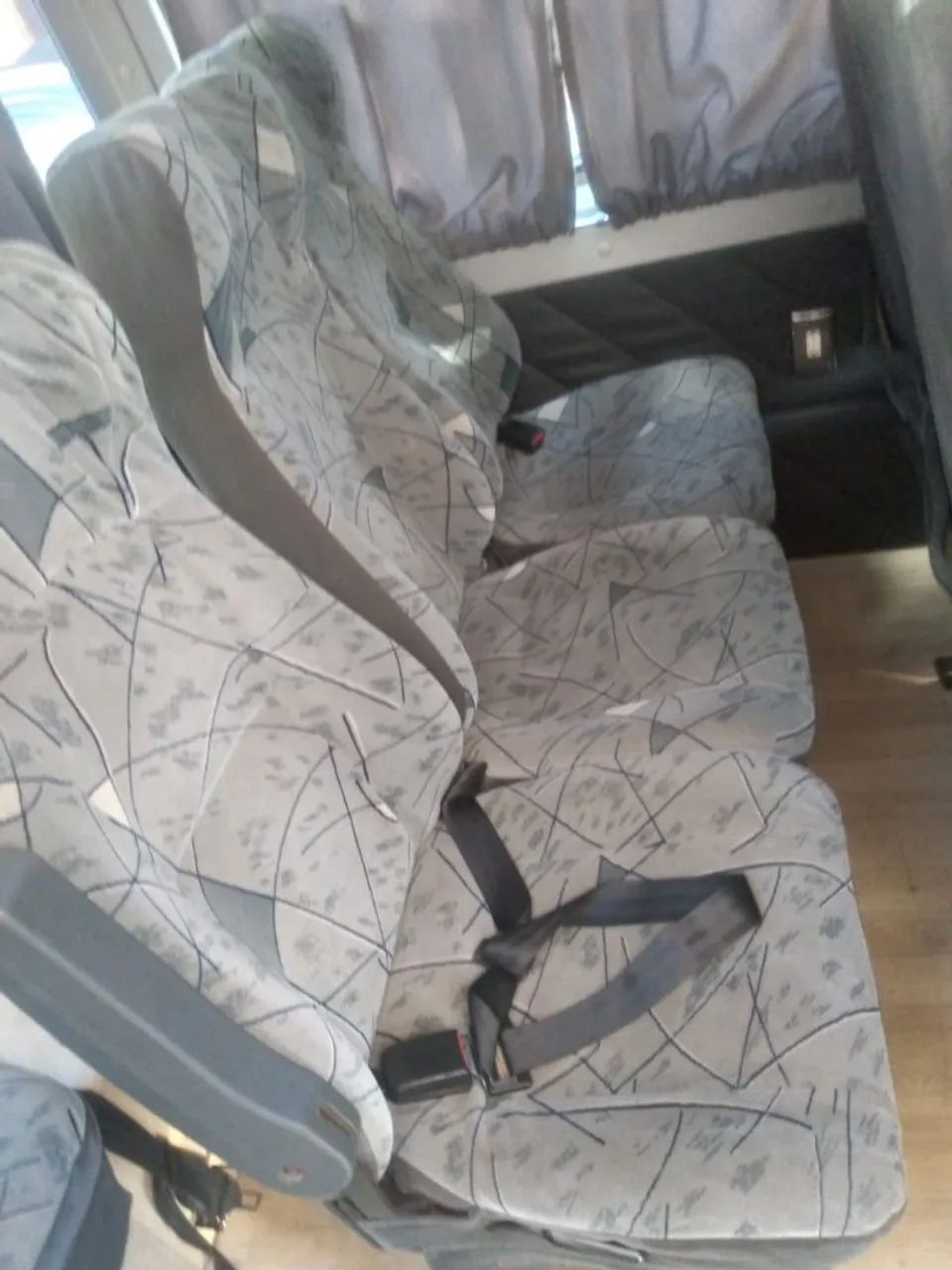 Banco de carro em tecido cinza - Foto 2