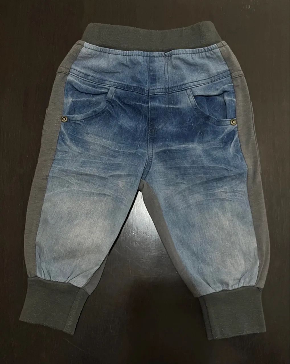 Calça de Bebê - Tamanho 9~12 meses 