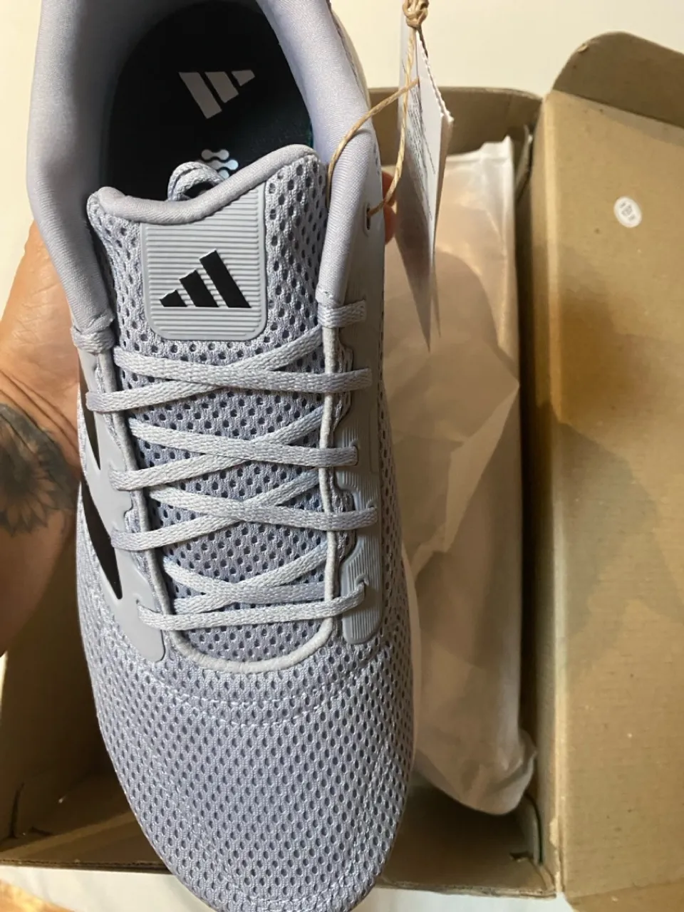 Tênis Adidas Cinza - Novo e Original
