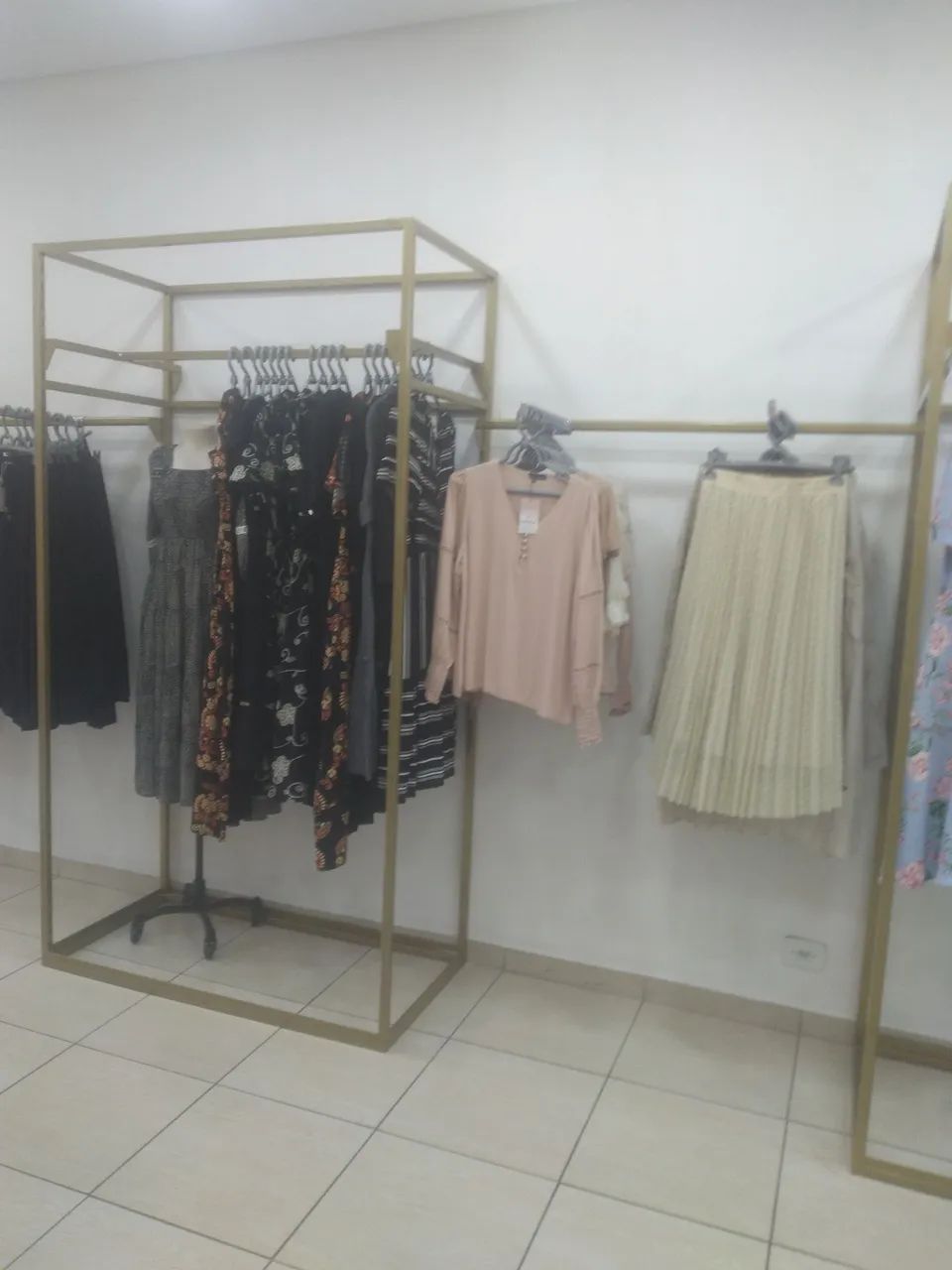 Araras Roupas de alta qualidade - Foto 5