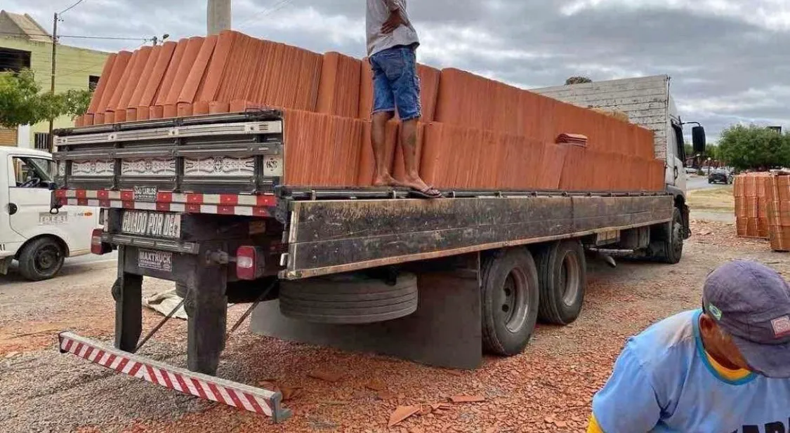 Telha primeira e intermediário